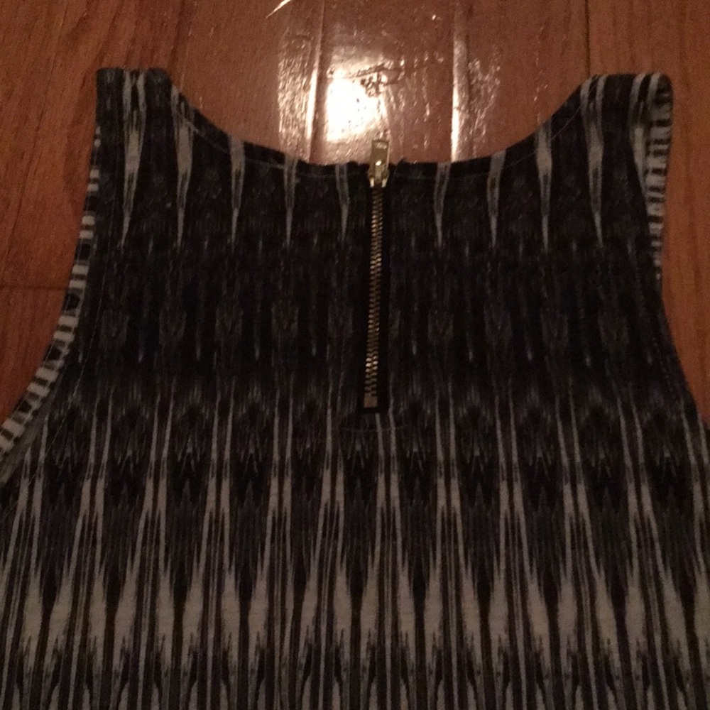 H&M Black/White/Cream 2 pc Set - Picture 8 of 8